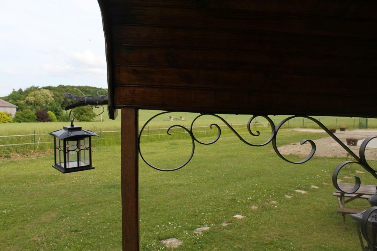 Bed and Breakfast Roulotte Montfee Semezanges Zewnętrze zdjęcie