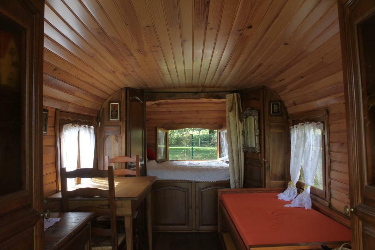 Bed and Breakfast Roulotte Montfee Semezanges Zewnętrze zdjęcie