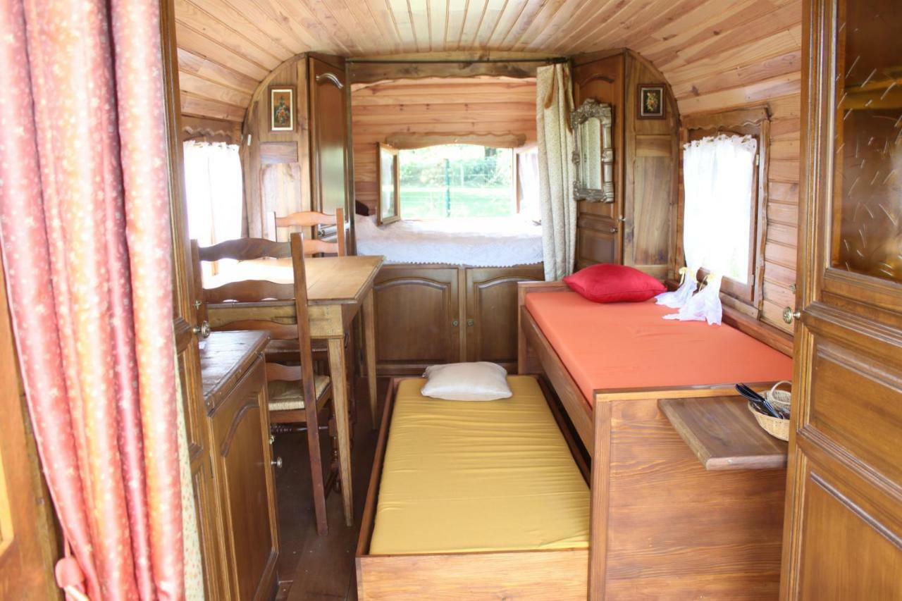 Bed and Breakfast Roulotte Montfee Semezanges Zewnętrze zdjęcie